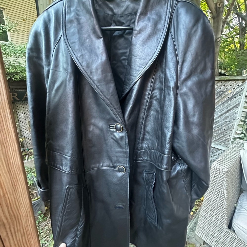 Women's Black Leather Jacket Vintage